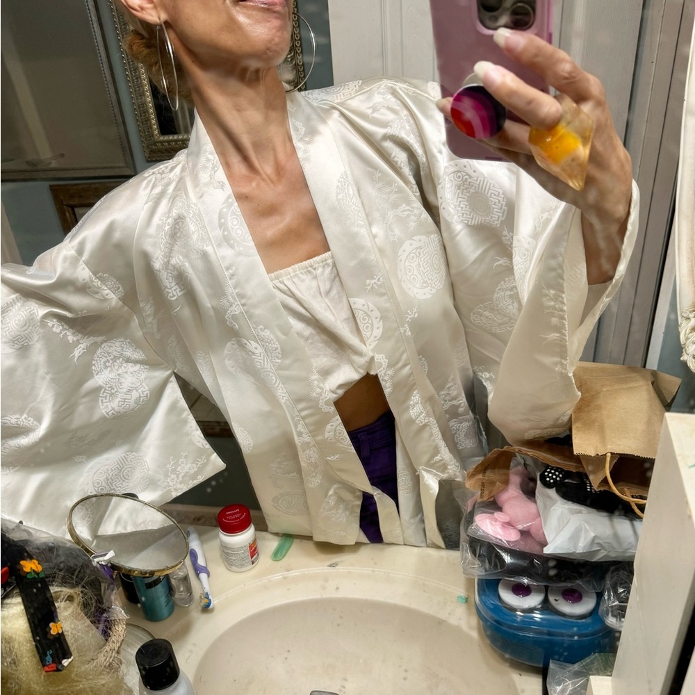 Vtg white ivory satin Asian kimono duster jacket long tie belt maxi OS